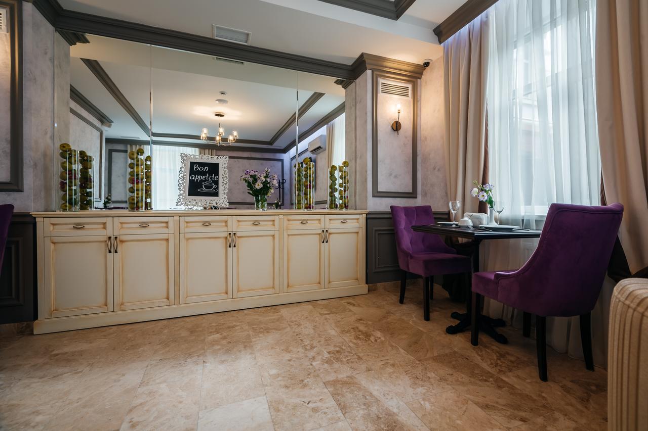 Optima Collection Tchernihiv Extérieur photo